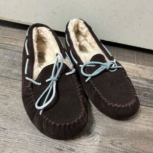 UGG Dakota Dark Brown‎ & blue laces Suede Moccasin Slippers